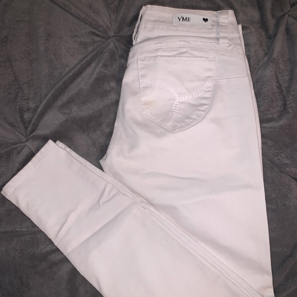 YMI size 7 white jeans